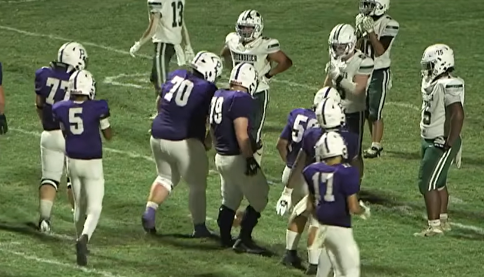 Greenbrier defenders near the line of scrimmage against Portland
